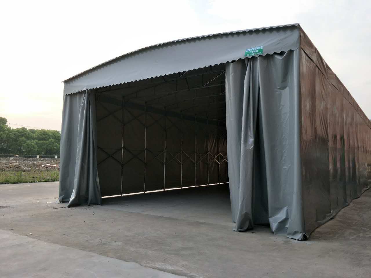 推拉自如，遮陽(yáng)擋雨